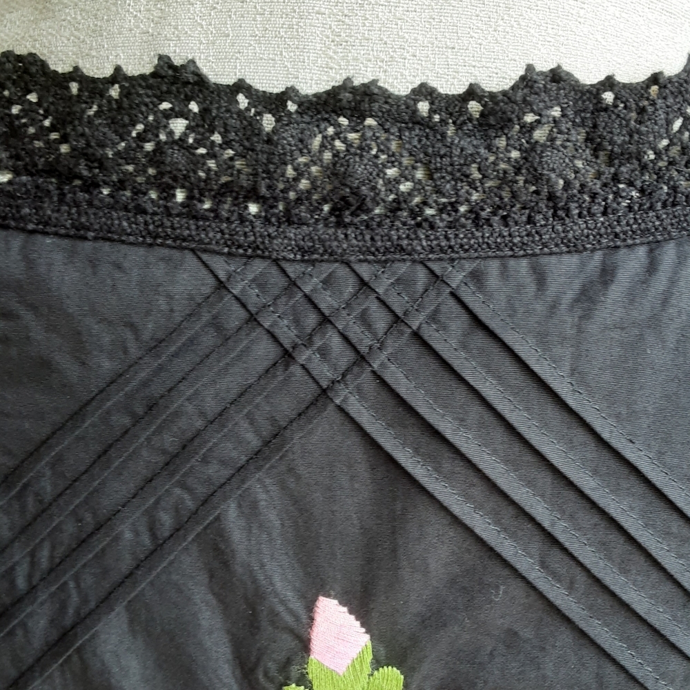 Nanette Lepore Black Floral Embroidered V-Neck Dress Sz 12 - Picture 9 of 12